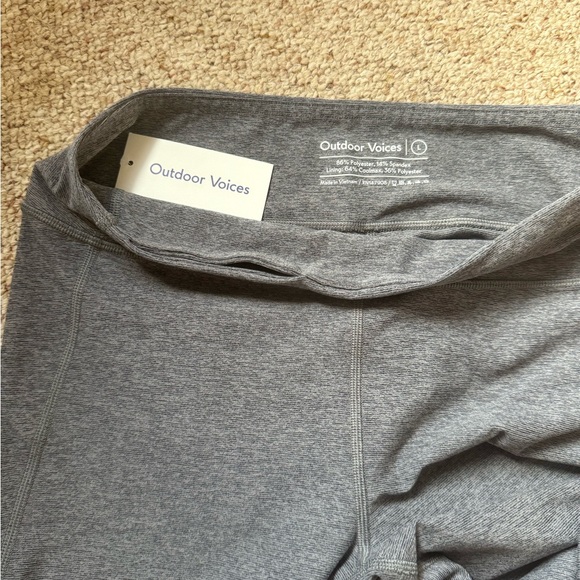 Outdoor Voices Dipped 7/8 Legging in Graphite/Ash/Dove Size L - Picture 4 of 8